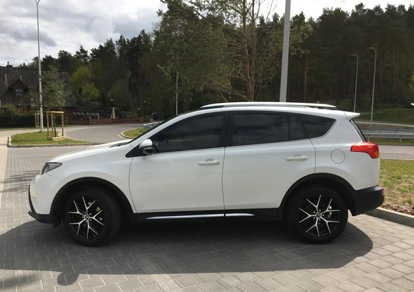 Toyota RAV4 cena 67000 przebieg: 195360, rok produkcji 2014 z Gdynia małe 56